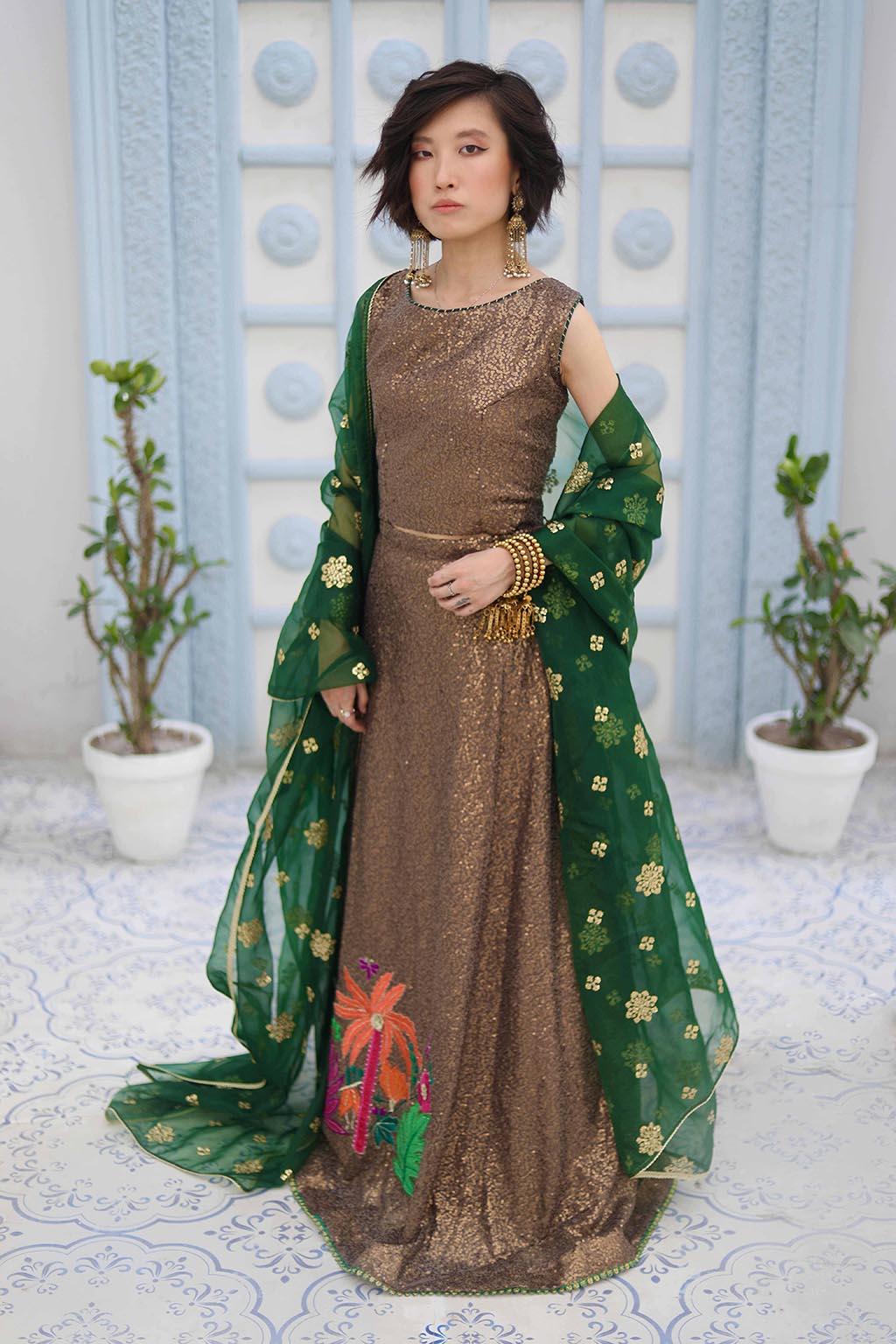 Eid Fashion Trends: Must-Have Traditional Outfits for the Festive Season